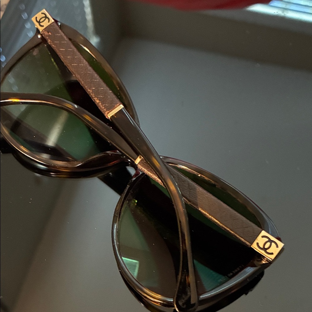 CHANEL Black Sunglasses with Gold CC Accents